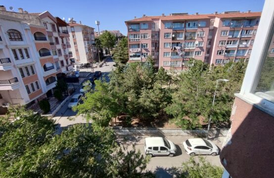 AKTEPE MELEK ÖZEN YANI KATTA 3+1