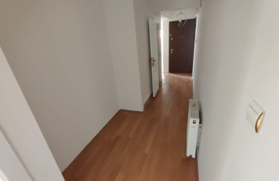 ORTADİREK EMLAK&#8217;TAN KAMİLOCAKTA KATTA 2+1 KİRALIK