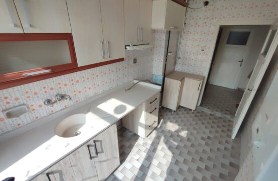 ÇEKİRGE CADDESİNDE ÖN CEPHE 3+1