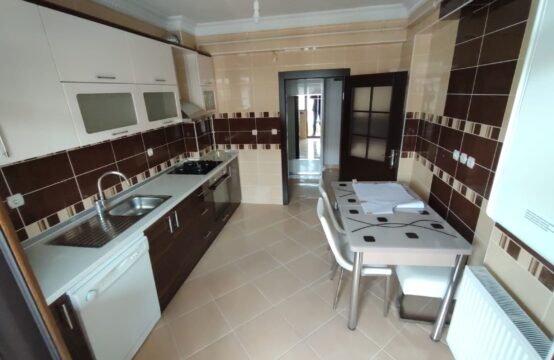 ORTADİREKTEN KAMİLOCAKTA 4+1 ASANSÖRLÜ KİRALIK