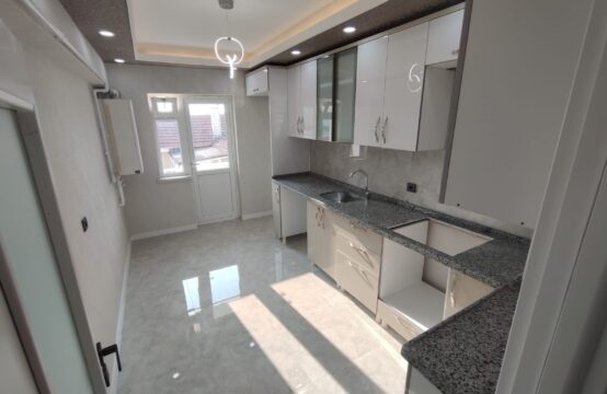 FİLDİŞİ SOKAKTA MANZARALI FULL YAPILI KİRALIK DAİRE