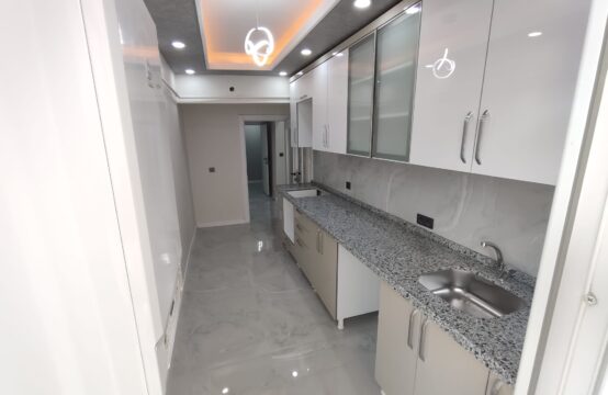 TEPEBAŞI BAYRAK SOKAKTA FUUL YAPILI 2 BANYOLU 2+1