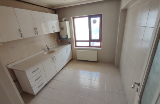 ÇALDIRAN&#8217;DA 2+1 DÜZ GİRİŞ KİRALIK DAİRE