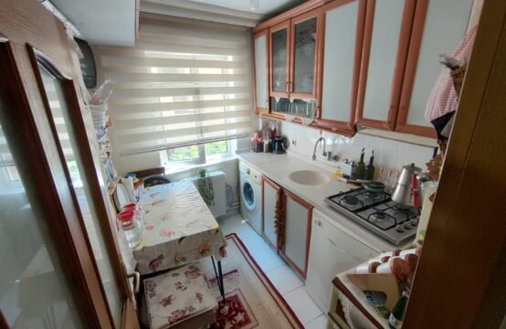 BAĞLARBAŞI MAH&#8217;DE KAT KONUMUNDA ALTINDA DAİRE VAR 3+1