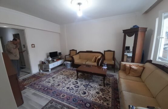 GÜÇLÜKAYADA 3+1 DÜZ GİRİŞ YAPILI KİRALIK DAİRE